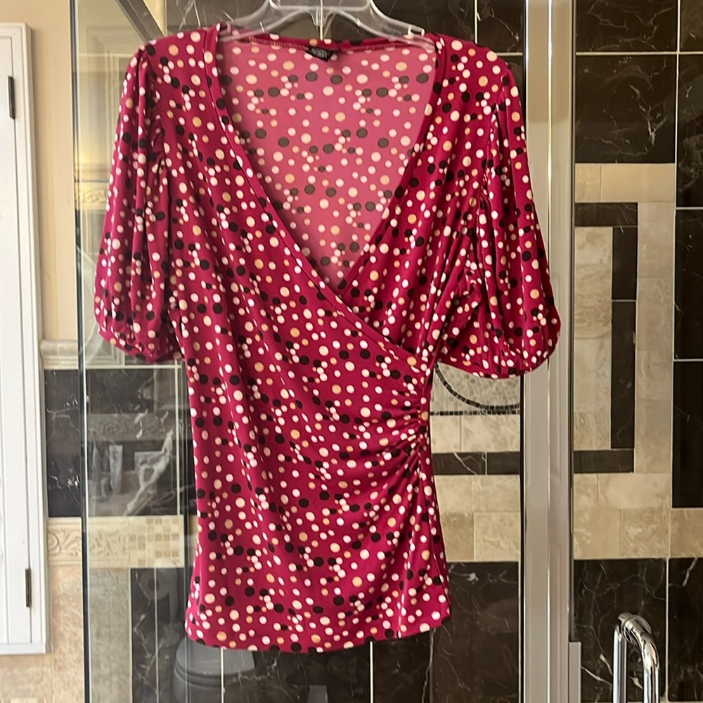 Nine West Raspberry Top, Size S, Good Condition. - image 1